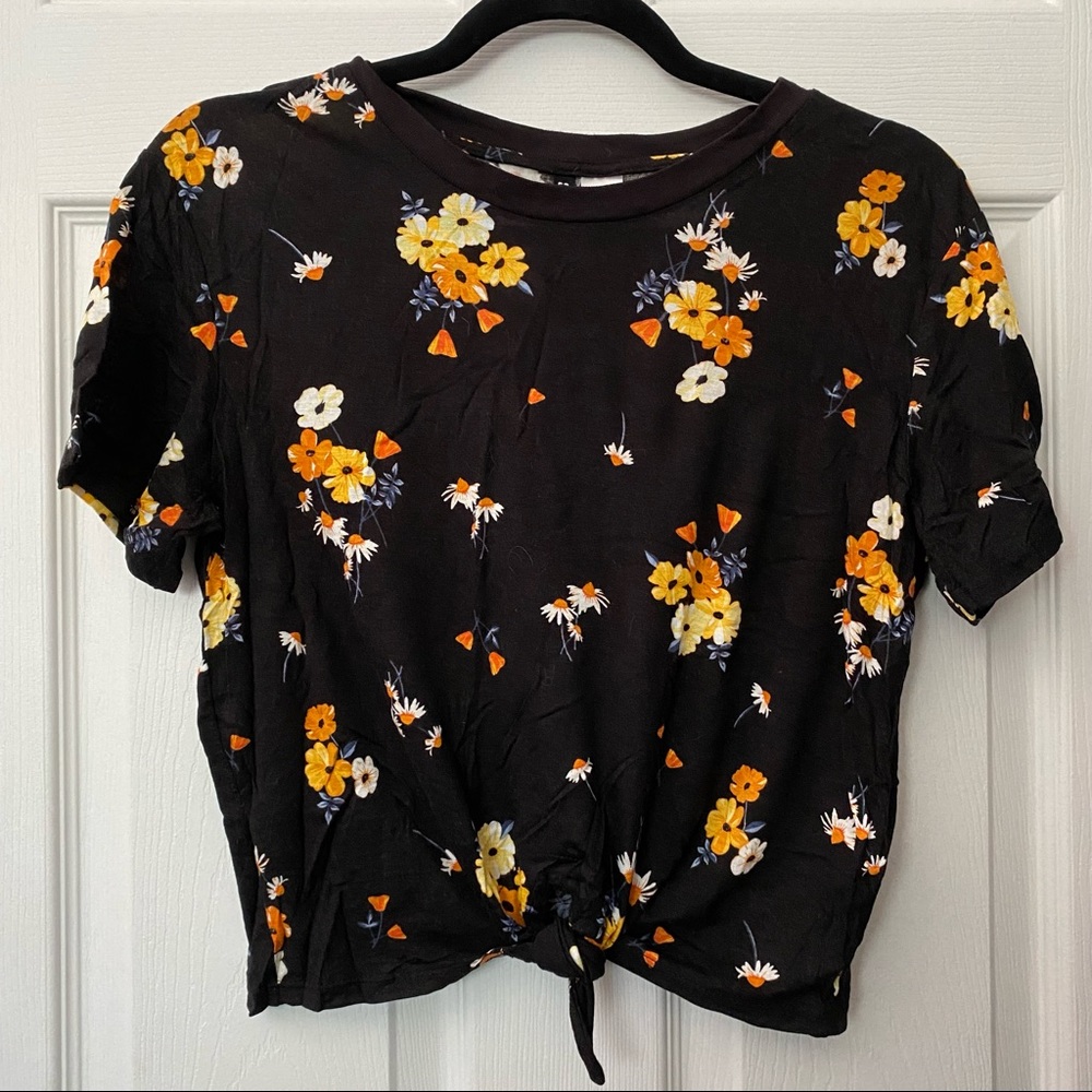 Divided Floral Tie-Front Crop Top